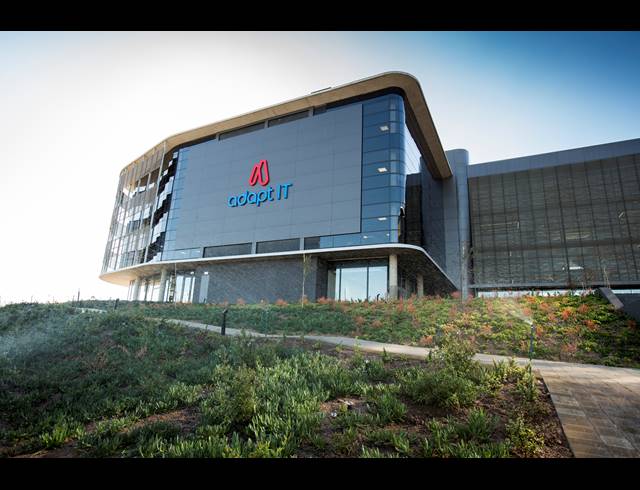 2,495M² OFFICE TO LET IN NOORDWYK